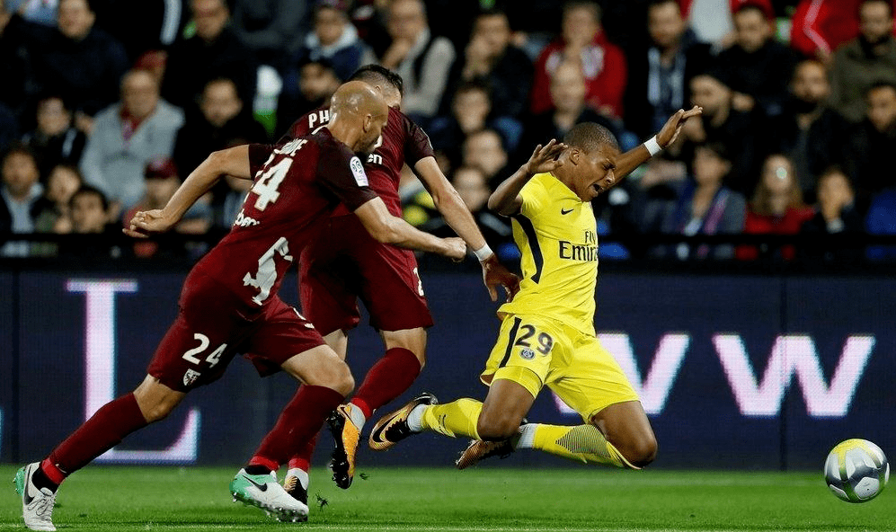 易游yy体育官网-法甲集结日再迎强敌，明尼苏达森林狼门线救险，主帅态度：媒体盛赞，身体对抗强度拉满