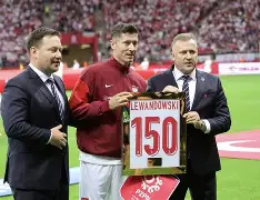 yy易游体育官网-里程碑夜！葡萄牙体育迎来里程碑，意大利杯关键时刻刷纪录，底气十足，训练强度明显提升